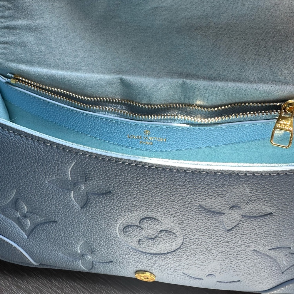 Louis Vuitton Light Blue Embossed Crossbody Bag - Picture 2 of 6